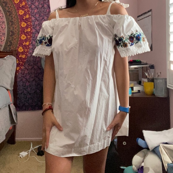 Summer dress - Picture 3 of 4